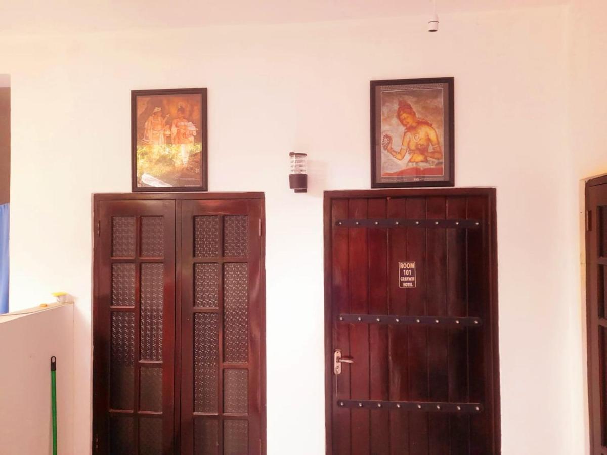 Heritage Rangiri Villa Dambulla Bagian luar foto